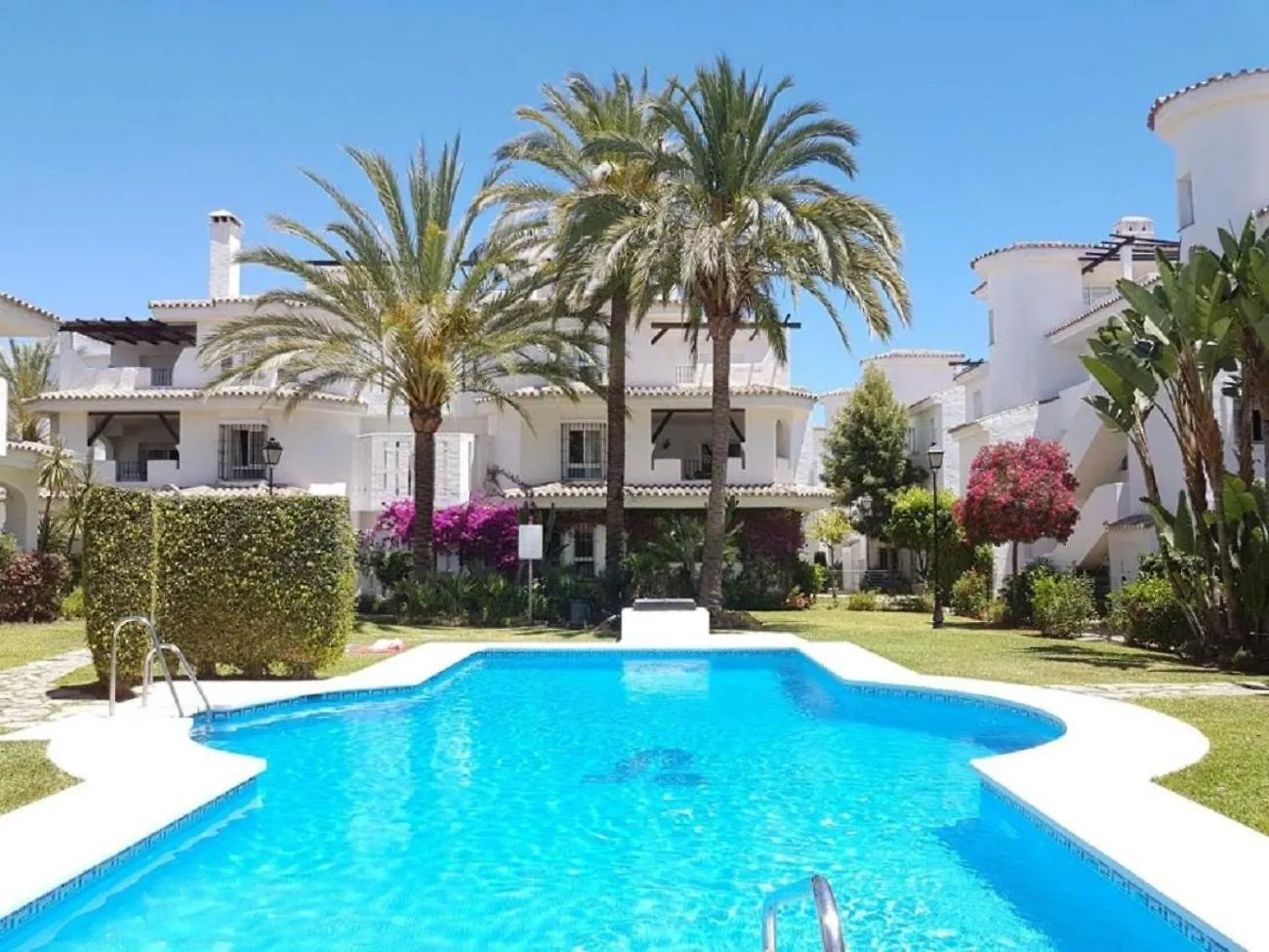 Los Naranjos Atico Duplex Con Ascensor Privado Marbella 0*,  Spain