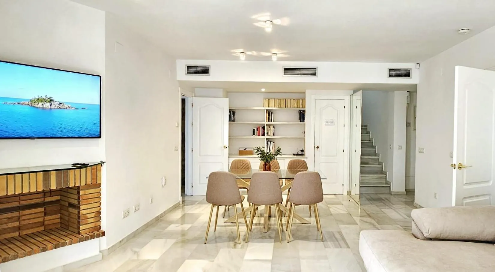 Los Naranjos Atico Duplex Con Ascensor Privado Marbella Apartment